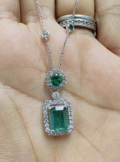 f-vs-3-00-carat-emerald-and-diamond-halo-pendant-in-18k-white-go